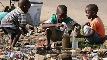 Δέκα άνθρωποι νεκροί από ξέσπασμα επιδημίας χολέρας στη Ζιμπάμπουε