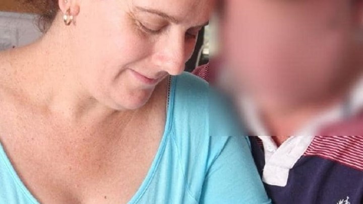 Ξεκλήρισε ολόκληρη οικογένεια – Σκότωσε τρία μικρά κοριτσάκια, τη μητέρα τους και τη γιαγιά τους – ΒΙΝΤΕΟ