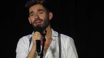 Βουτιά θανάτου τραγουδιστή από κρουαζιερόπλοιο λόγω bullying – Το συγκλονιστικό μήνυμά του στο Facebook