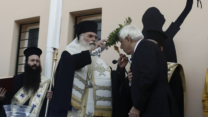 Παυλόπουλος: Η δική σας γενιά να μην επαναλάβει τα δικά μας μεγάλα και επώδυνα λάθη – ΦΩΤΟ