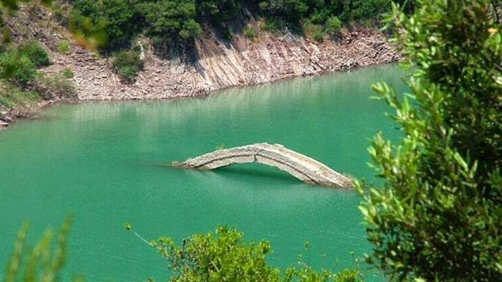 Γεφύρι 360 ετών κινδυνεύει να καταρρεύσει