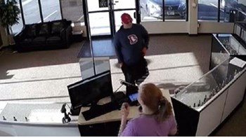 Ληστής για… κλάματα – ΒΙΝΤΕΟ