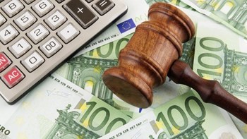 Οι εισαγγελείς καλούν υπόπτους για τα δάνεια των κομμάτων