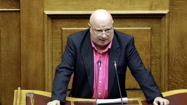 Οργισμένος ο βουλευτής της Ένωσης Κεντρώων που του ζητήθηκε να κόψει εισιτήριο στη ΔΕΘ: Μου είπαν να περιμένω στην ουρά, ήταν υποτιμητικό – ΒΙΝΤΕΟ