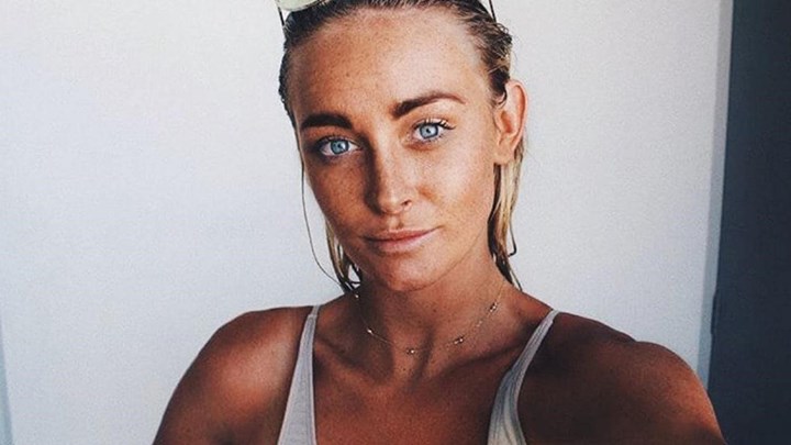 Το τελευταίο αντίο στην 20χρονη που αυτοκτόνησε σε θαλαμηγό στην Κεφαλονιά – ΦΩΤΟ