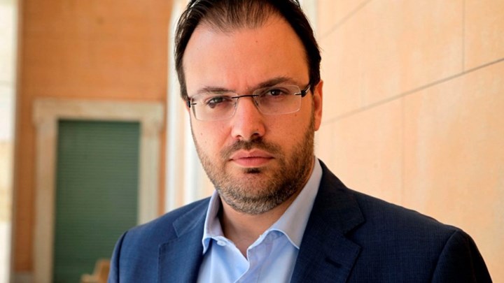 Θεοχαρόπουλος: Από τον «αριστερό» στο «δεξιό» λαϊκισμό μία τετραετία δρόμος