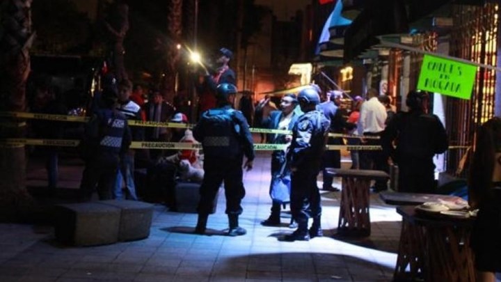 Πυροβολισμοί σε κεντρική πλατεία στο Μεξικό – Πέντε νεκροί και οκτώ τραυματίες – Σοκαριστικό ΒΙΝΤΕΟ