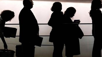 Αντίστροφη μέτρηση για τις αιτήσεις σχετικά με 1.400 επιδοτούμενες θέσεις εργασίας – Πότε λήγει η προθεσμία