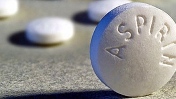 Νέα μελέτη ανατρέπει τα δεδομένα για την ασπιρίνη – Η καθημερινή λήψη κρύβει κινδύνους