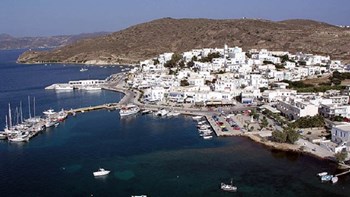 Δεξαμενόπλοιο προσάραξε στη Μήλο – ΤΩΡΑ