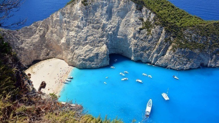 Άνοιξε ξανά η παραλία “Ναυάγιο” στη Ζάκυνθο