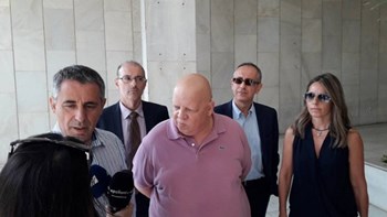 Στο ΑΤ Εξαρχείων μετά τη ΓΑΔΑ μετέβησαν οι δημοσιογράφοι του «Φιλελεύθερου»