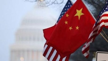 Ο πρεσβευτής των ΗΠΑ κλήθηκε στο ΥΠΕΞ της Κίνας μετά τις αμερικανικές κυρώσεις εξαιτίας της αγοράς ρωσικών οπλικών συστημάτων