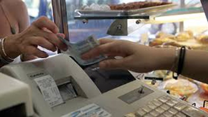 Εφοριακοί πήγαν για έλεγχο σε μαγαζί και… έφαγαν ξύλο