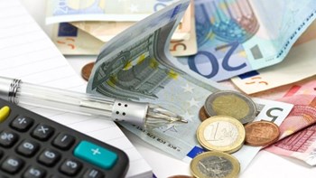 Φόροι 1,8 δισ. ευρώ πρέπει να πληρωθούν μέχρι την Παρασκευή – “Βαρύς” ο λογαριασμός για τους φορολογούμενους