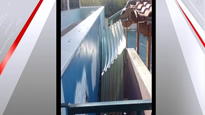 Αποκολλήθηκε στέγη από Δημοτικό σχολείο στο Καματερό λόγω της κακοκαιρίας – ΦΩΤΟ