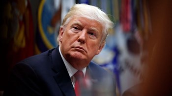 Ο Τραμπ δηλώνει ότι προτιμά να κρατήσει στο πόστο του τον υφυπουργό Δικαιοσύνης