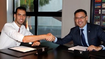 Νέο συμβόλαιο στην Μπαρτσελόνα ο Μπούσκετς με ρήτρα-μαμούθ