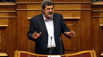 Πολάκης: Κάποιοι θα δουν τον κόσμο ριγέ