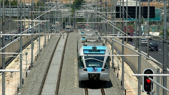 Αποκαθίστανται σταδιακά τα δρομολόγια του Προαστιακού που είχαν διακοπεί