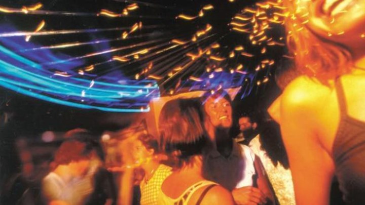 Επεισόδιο μέσα σε γνωστό κλαμπ της Πάτρας – Υποψίες για ξεκαθάρισμα λογαριασμών «μπράβων»