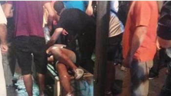 Kατά του Δημοσίου στρέφεται η οικογένεια της 19χρονης που τραυματίστηκε από φωτοβολίδα στο Αγρίνιο