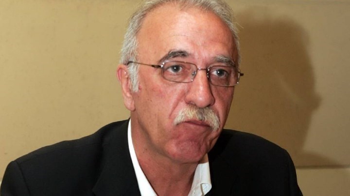 Βίτσας: Καταβάλλονται προσπάθειες για την αποσυμφόρηση των νησιών