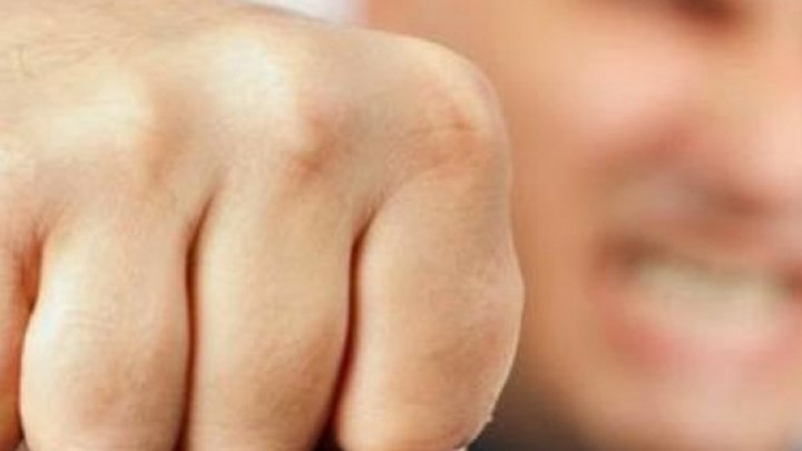 Ξυλοφόρτωσαν ανήλικο μέσα σε ξενοδοχείο στην Κρήτη