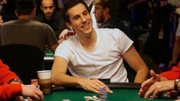 Ελληνοκαναδό επαγγελματία τζογαδόρο προσέλαβαν οι Μάβερικς