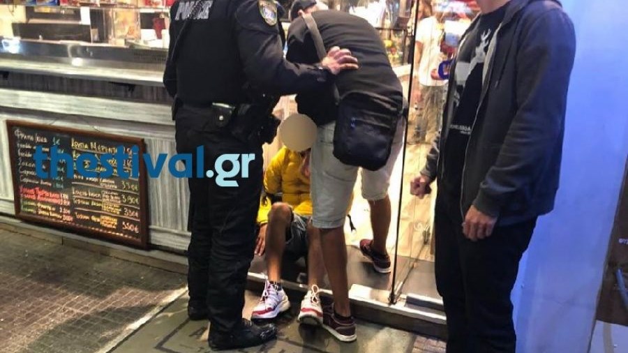 Μαχαίρωσαν αλλοδαπό στο κέντρο της Θεσσαλονίκης – ΦΩΤΟ