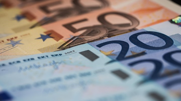 Δικαστικό «ντόμινο» επαναφέρει 13ο και 14ο μισθό – Δημοτικοί υπάλληλοι θα λάβουν αναδρομικά τα δώρα