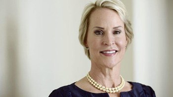 Η τραγική ιστορία της Φράνσις Άρνολντ που βραβεύτηκε με το Νόμπελ Χημείας