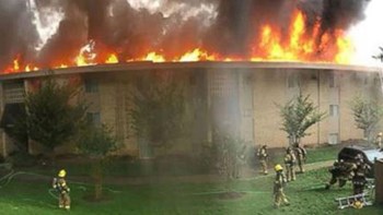 Τσακώθηκε με τον πρώην της κι έκαψε ολόκληρη πολυκατοικία – ΦΩΤΟ