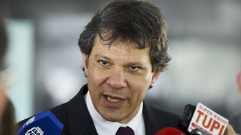 Αντάτζι: Η δημοκρατία στην Βραζιλία απειλείται – Πρέπει να αποτραπεί η επικράτηση της άκρας δεξιάς