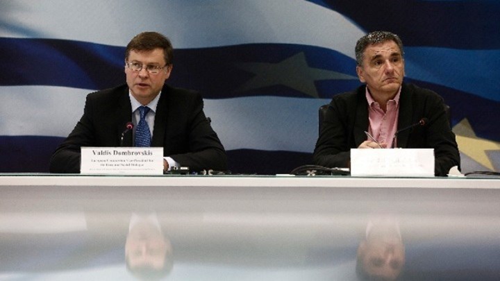 Τρεις όροι από Βρυξέλλες για τα «κόκκινα» δάνεια