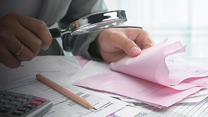 Στον… αέρα ο έλεγχος 3.979 υποθέσεων φοροδιαφυγής