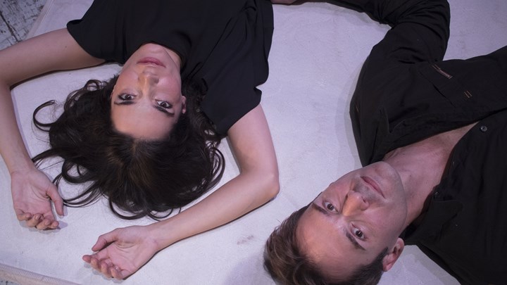 “Δέκα διάλογοι για το σεξ” μόνο στο enikos.gr