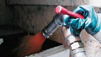 Βαθιά το χέρι στην τσέπη για το πετρέλαιο θέρμανσης θα βάλουν τα νοικοκυριά – Αργεί η Υπουργική Απόφαση για το επίδομα