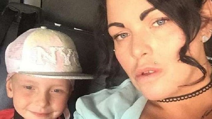 Σοκ στη Βρετανία: Σερβιτόρος χρέωσε νερό που έδωσε σε 7χρονη καρκινοπαθή μετά τη χημειοθεραπεία – ΦΩΤΟ