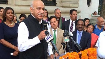 Για σεξουαλική παρενόχληση σε πολλές γυναίκες κατηγορείται Ινδός υπουργός