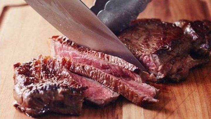 Αυτή την έρευνα θα την μισήσουν πολλοί: Κομμένες οι μπριζόλες και τα παϊδάκια για να…σωθεί το κλίμα