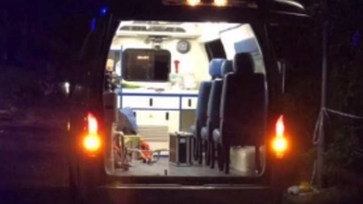 Μαχαίρωσε μέχρι θανάτου τους γείτονες γιατί τον ενοχλούσε ο σκύλος τους