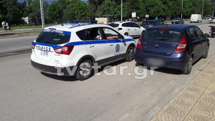 Ληστεία σε τράπεζα στις Ερυθρές – Οι δράστες κρατούσαν πιστόλια και χειροβομβίδα – ΦΩΤΟ – ΒΙΝΤΕΟ