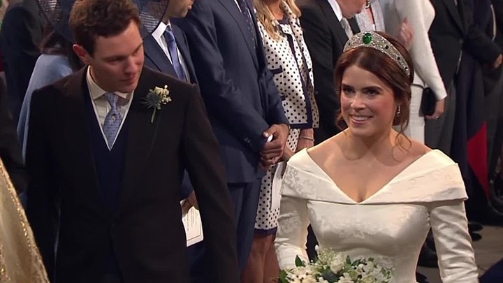 Νέος βασιλικός γάμος στη Βρετανία – Τι φόρεσαν οι γαλαζοαίματοι καλεσμένοι – ΦΩΤΟ-ΒΙΝΤΕΟ