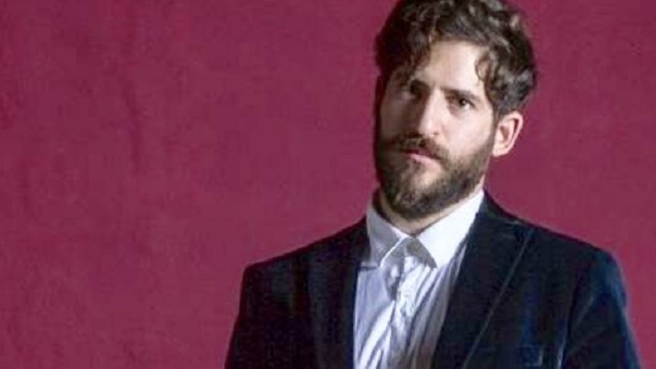 Με «Κούκλες» στον Πειραιά ο Νικόλας Ανδρουλάκης!