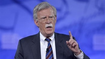 Ο Τζον Μπόλτον δεσμεύεται για σκληρότερη στάση απέναντι στην Κίνα