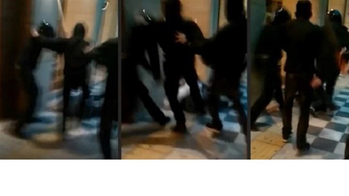 Αντιεξουσιαστές επιτέθηκαν σε Ούγγρο οπαδό στο κέντρο της Αθήνας – ΒΙΝΤΕΟ