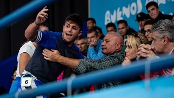 Έλληνας αρσιβαρίστας έκανε άνω κάτω το Μπουένος Αϊρες – ΒΙΝΤΕΟ