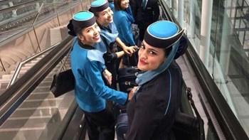 Αυτή είναι η πανέμορφη Ελληνίδα που πετάει στα σύννεφα με το σουλτανάτο του Ομάν- ΦΩΤΟ