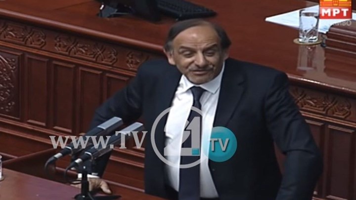 Βουλευτής της ΠΓΔΜ ευχαρίστησε στα ελληνικά τον Αλέξη Τσίπρα – ΒΙΝΤΕΟ